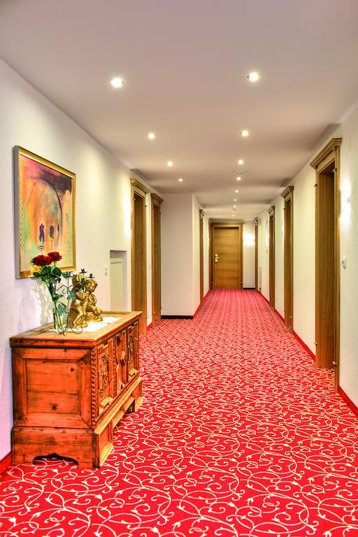 Hotel Garni Urezza Ишгъл Екстериор снимка