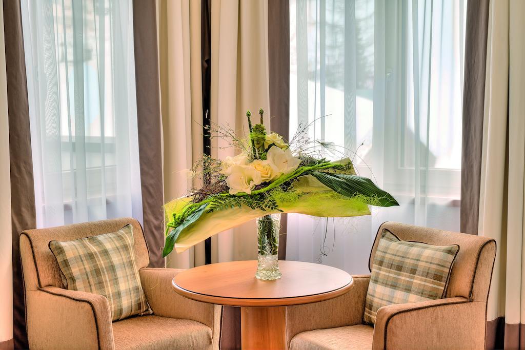 Hotel Garni Urezza Ишгъл Екстериор снимка
